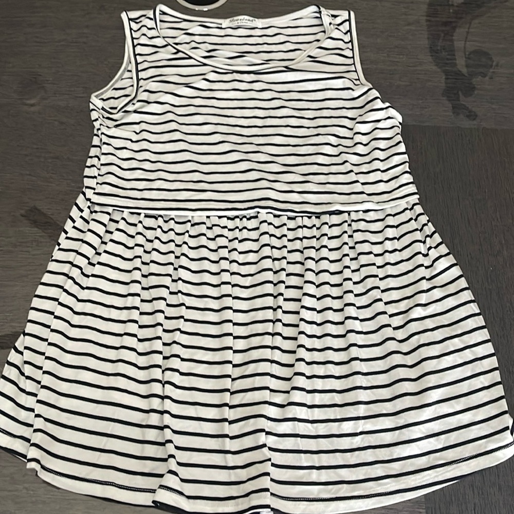 Bearsland Size Medium Nursing Tank Top